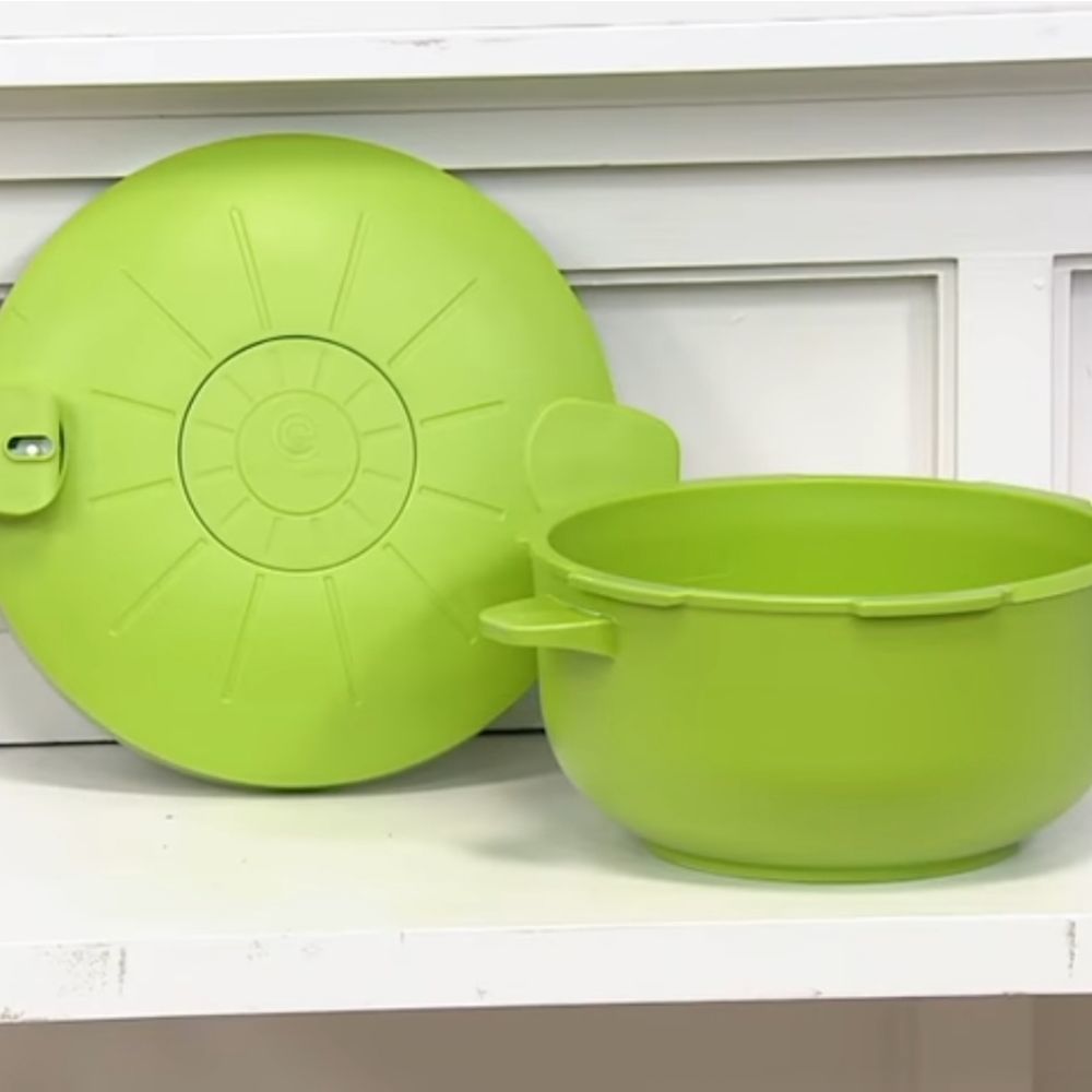 COOK'S ESSENTIAL Microwave Pressure Cooker